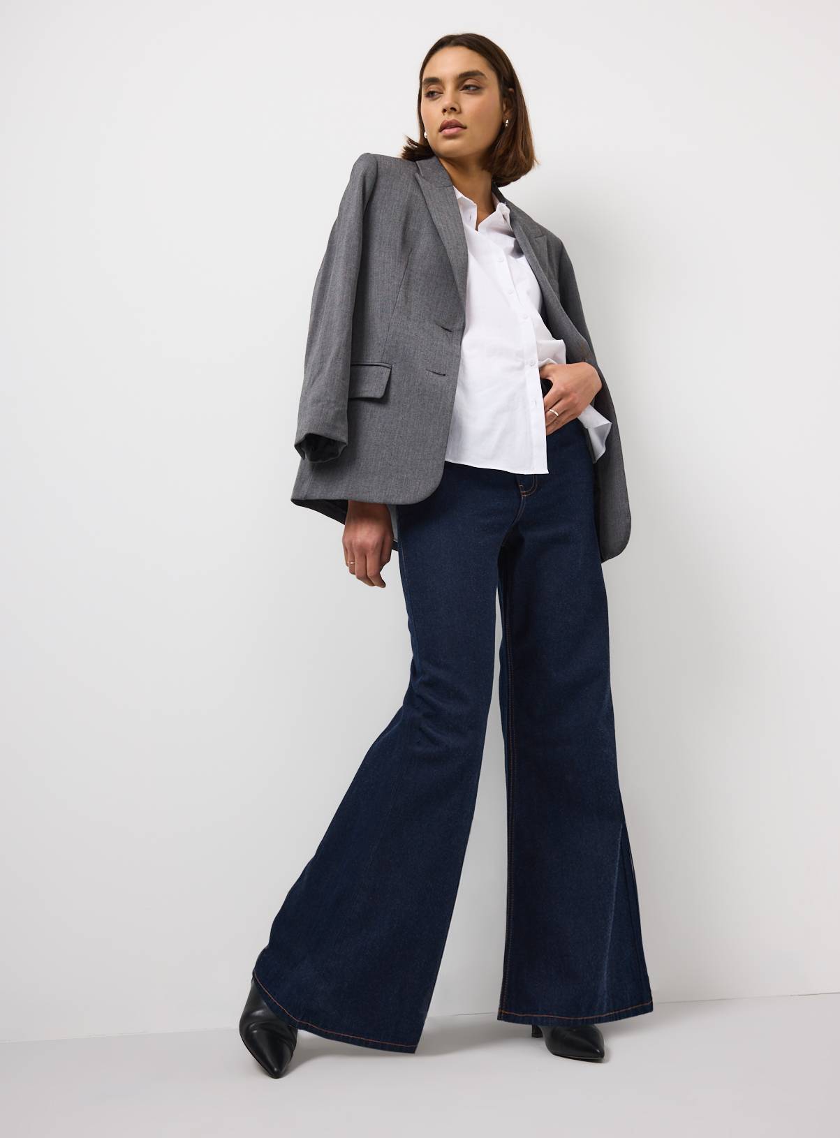 Dark Denim Cotton Blend High Rise Palazzo Flared Jeans 8L - Image 1